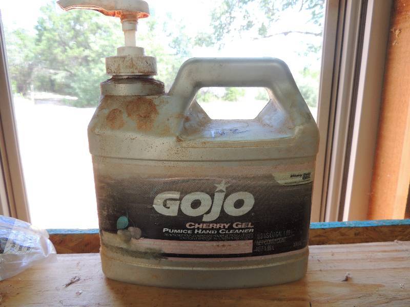 lot 102 image: GoJo cherry hand gel - partial btl