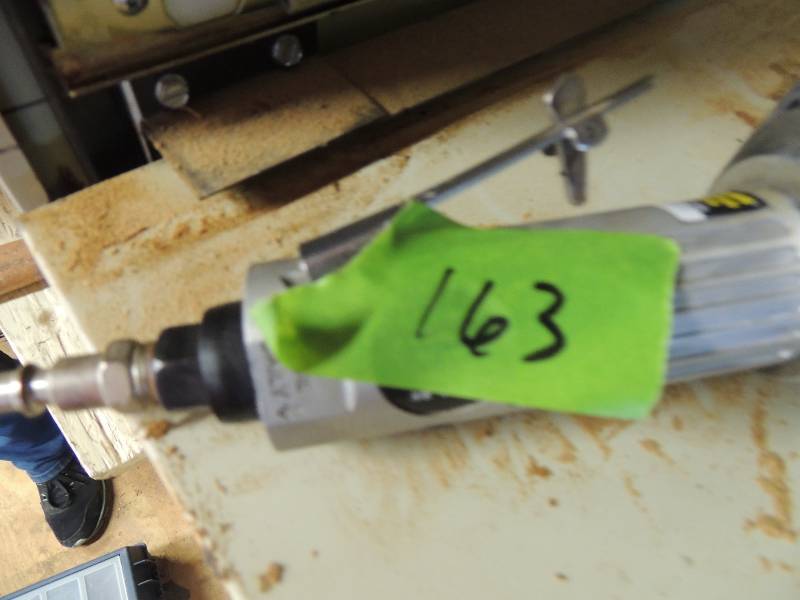 lot 163 image: PNEUMATIC   4 high  speed air cutters