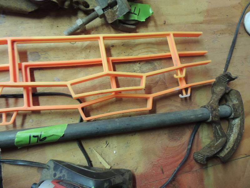lot 176 image: PIPE BENDER
