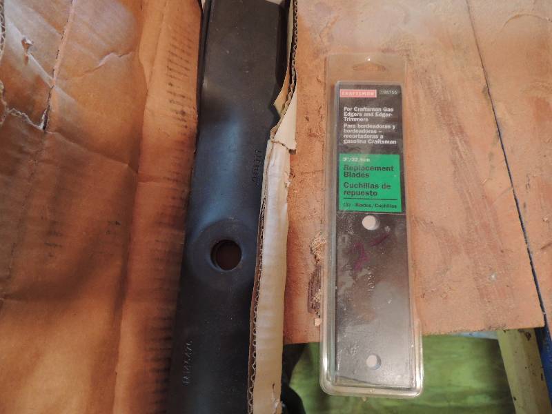 lot 189 image: Replacement blades for craftsman  gas edgers  AND JOHN DEERE MOWER BLADES X3