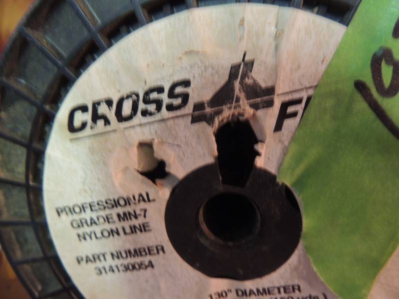 lot 193 image: Nylon line for weed eater 0.095 string