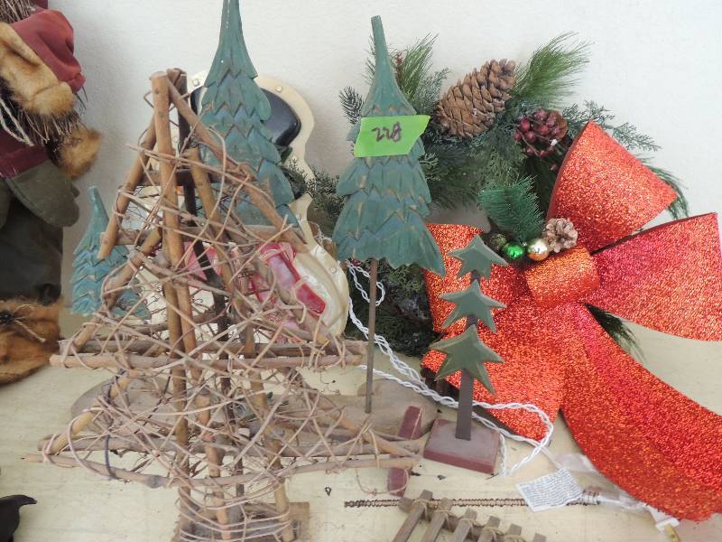 lot 228 image: Large ribbon, wreath, wooden Christmas tree, wooden starts on stand, ladder