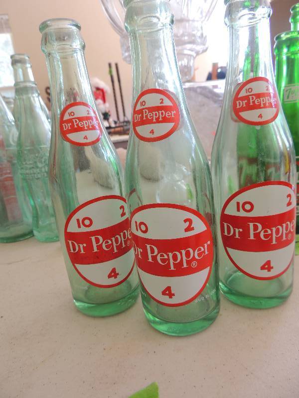 lot 235 image: Dr. Pepper bottles x 3  10-2-4 10OZ