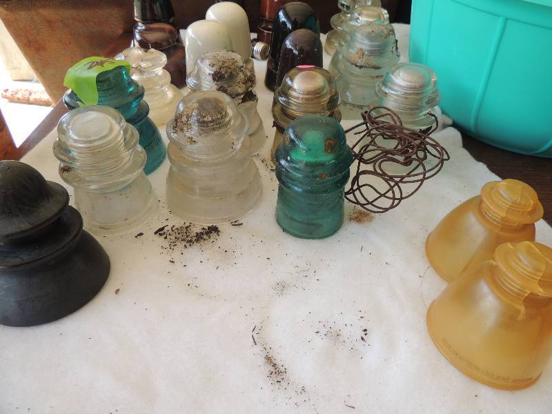 lot 245 image: Vintage telephone insulators- blue, clear all glass x 11 and white & brown ceramic x 8   AND  3 plastic