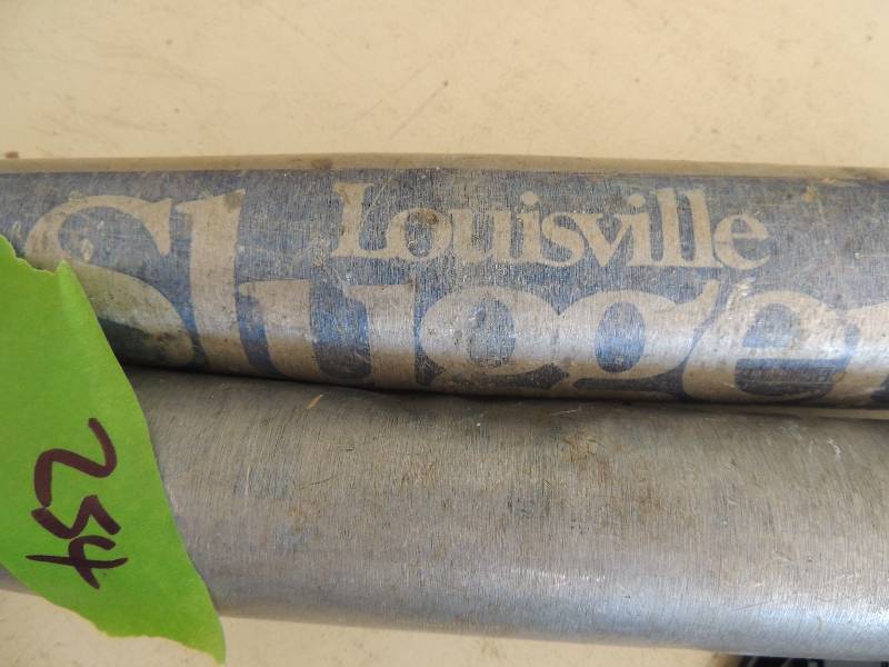 lot 254 image: Aluminum baseball bats Lewisville slugger pro 10-339 and Allum bat 30