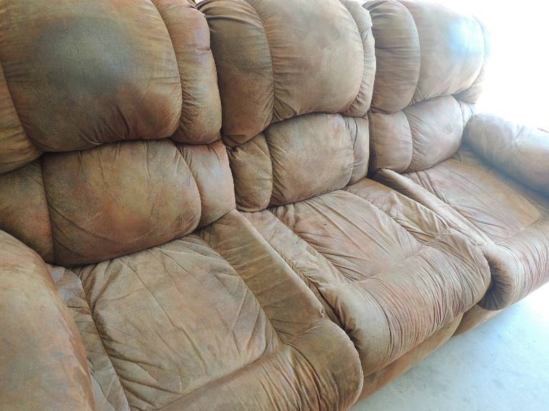 lot 264 image: Dual Recliner Sofa Brown