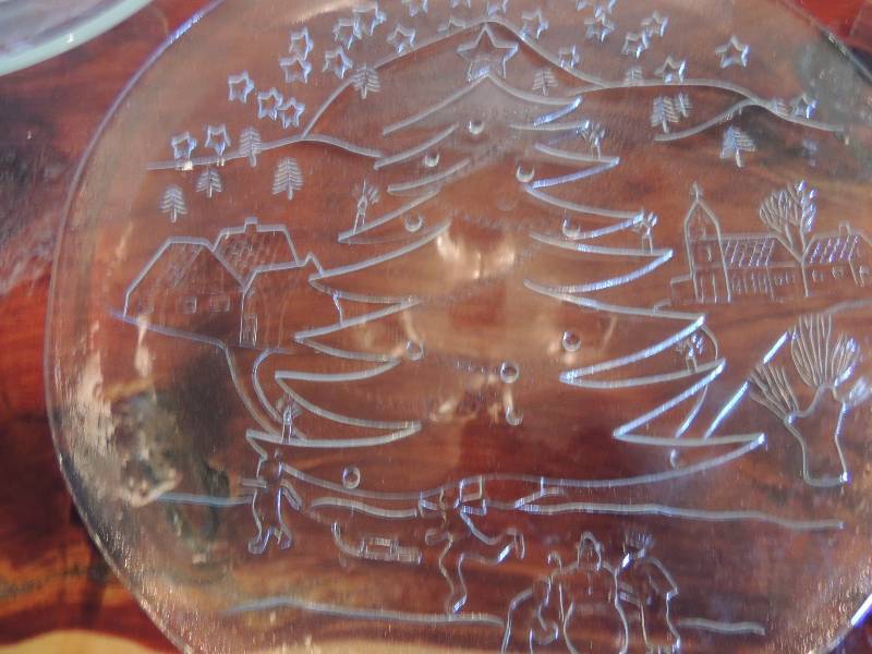 lot 279 image: 2 Christmas serving platters and 1 beveled edge platter