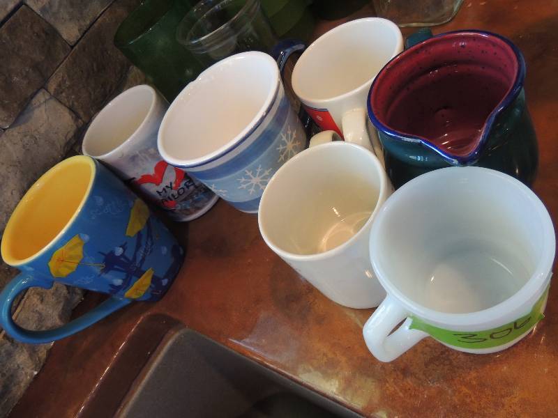 lot 306 image: 10 assorted coffee mugs