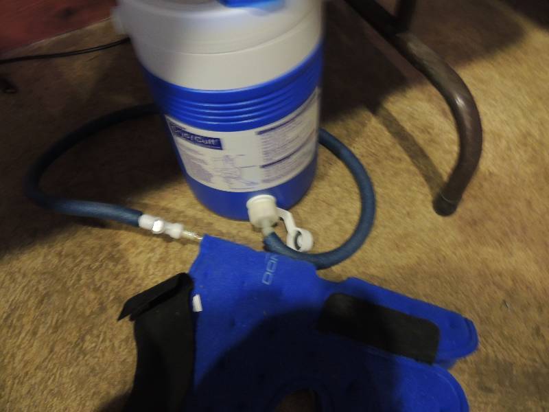 lot 353 image: MEDICAL Cuff cooler