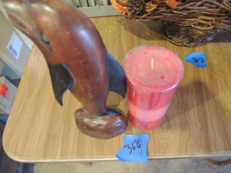 lot 368 image: 1 FT. dolphin wooden with candle
