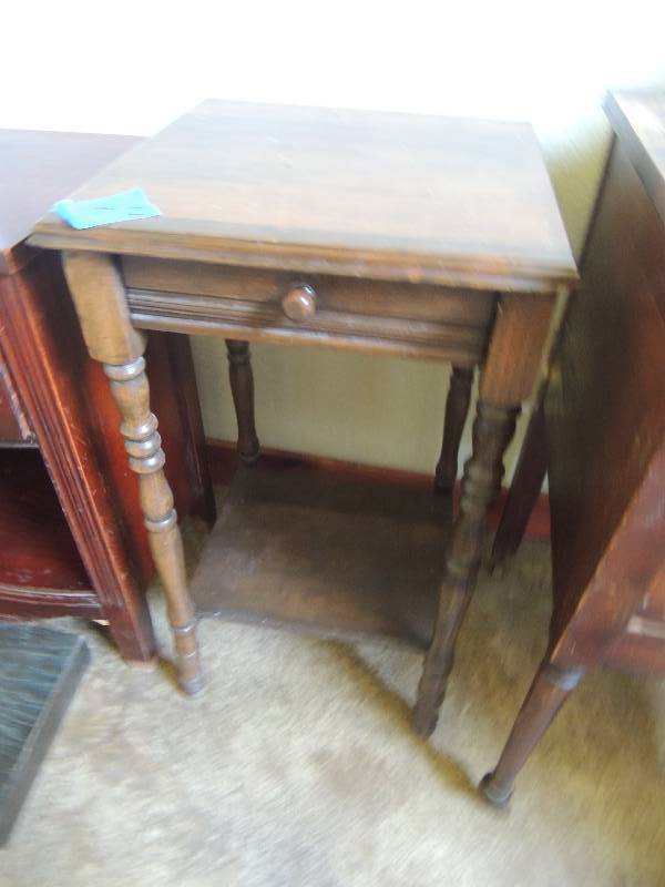 lot 412 image: Antique end table 15 x 15 x 28