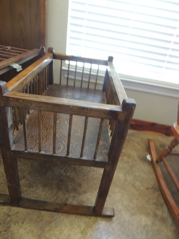 lot 416 image: VINTAGE  ROCKING BABY CRADLE