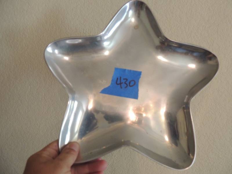 lot 430 image: Silver star dcor by Hecco
