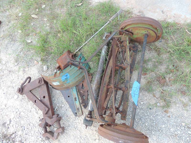 lot 486 image: Metal fire cooker, old hand push metal lawn mower