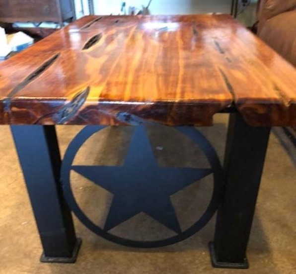 lot 476 image: Hand made  TexasSTAR COFFEE TABLE, CEDAR SLAP TOP - Absolutely Stunning, one of a kind