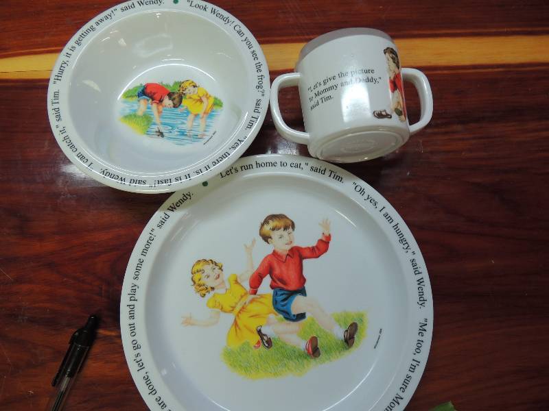 lot 312 image: Kinderware - TIM & WENDY  PLATE, SIPPIE CUP & BOWL