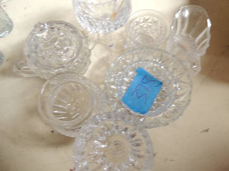 lot 375 image: Crystal lot-cups, bowls, sugarcreamer canister