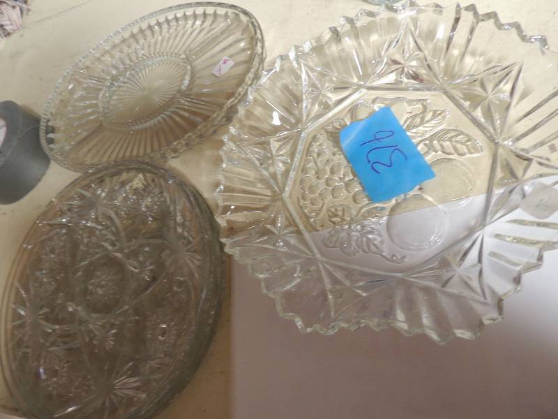 lot 376 image: Crystal lot fruit design- bowl, plates, divided serving platter