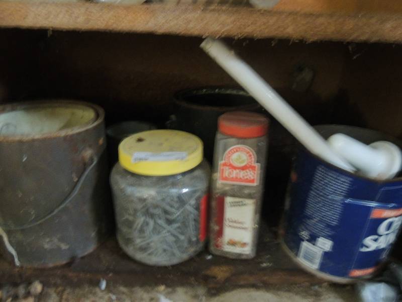 lot 73 image: 3 tubs of screws
