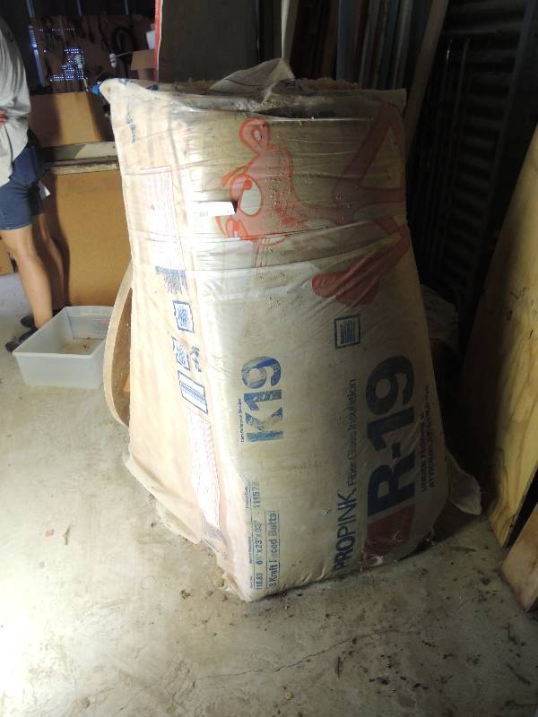 lot 76 image: INSULATION - R -17 Sheets,   & ROLL IN PACKAGE