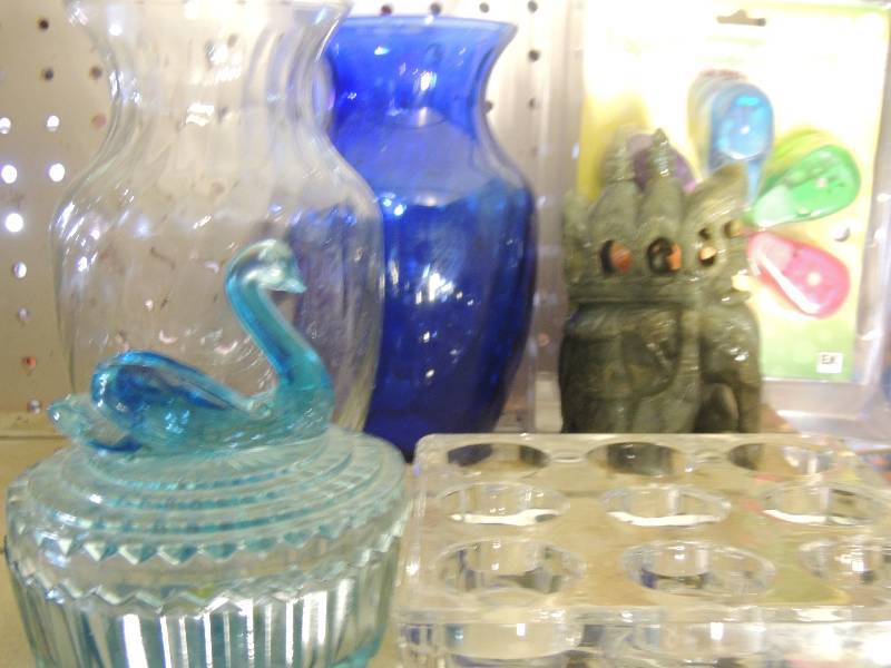 lot 85 image: 2 blue and white vases, hole punch, blue swan candy dish