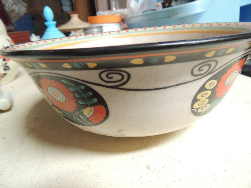 lot 408 image: Ruth M trade 1934 hand painted bowl