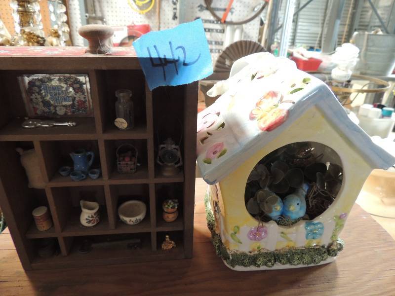 lot 442 image: Glass blue bird house and trinket box