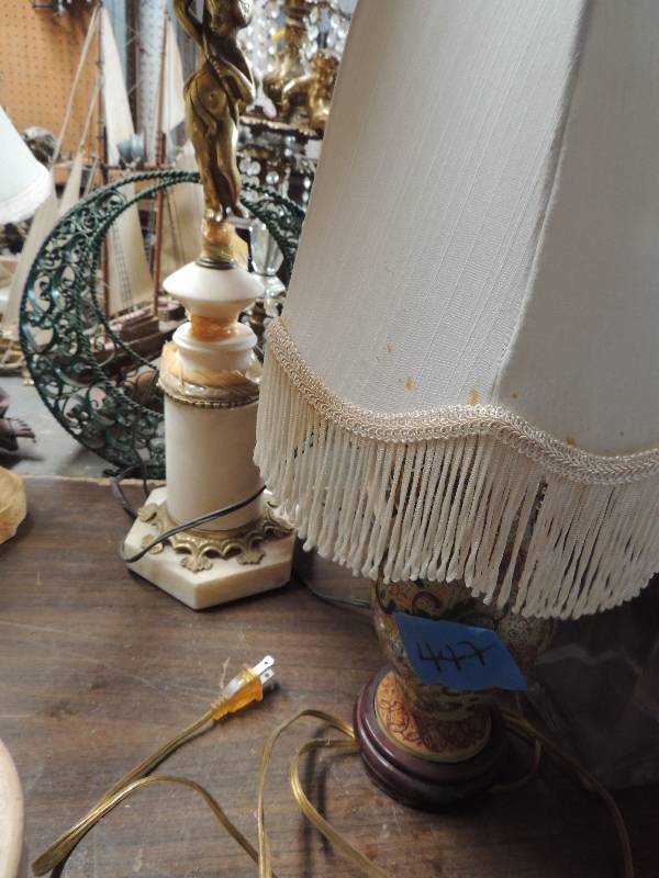 lot 447 image: Portable lamp japan with shade  lady statue lamp with shade