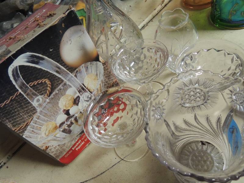 lot 468 image: Glass basket, 3 sherbet glasses 1 diamond cut vase 1  large blown glass vase