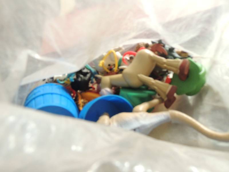 lot 472 image: Lot of childrens toys