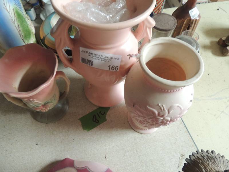 lot 166 image: Pink Rose HULL art USA W3-5 12   pink rose vase Large pink McCoy vase