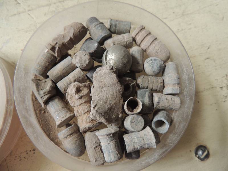 lot 179 image: CIVIL WAR BULLETS & MORE  - Just look at the picture