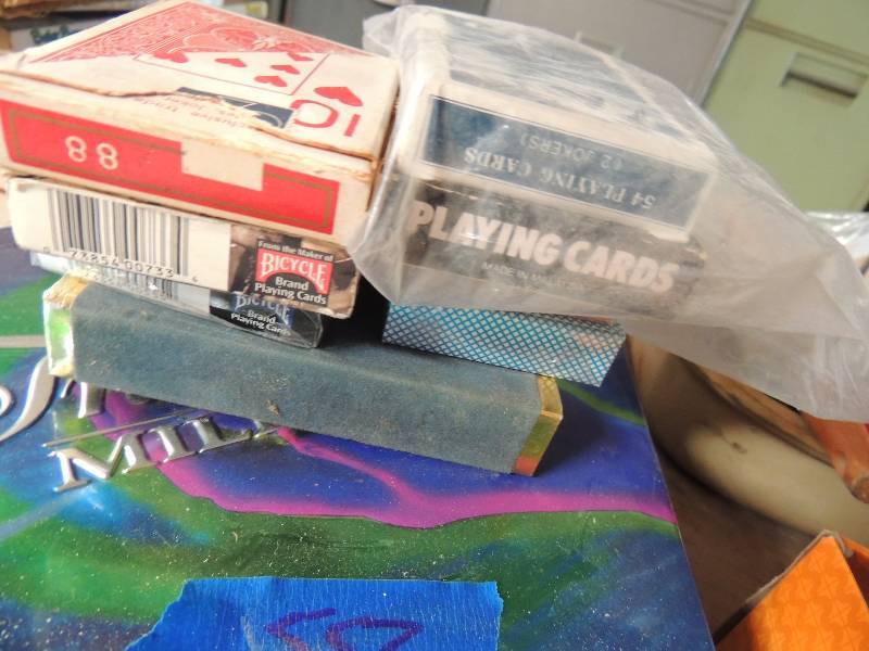 lot 553 image: Trivial pursuit and decks of cards