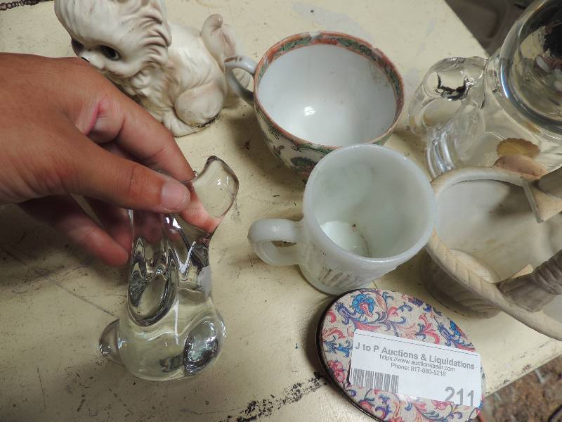 lot 211 image: Glass hound dog, Vintage soap in can, coffee mug and kitty cat