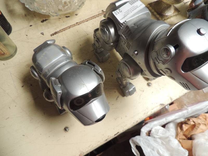 lot 218 image: 2 Monley Techno Robo dogs