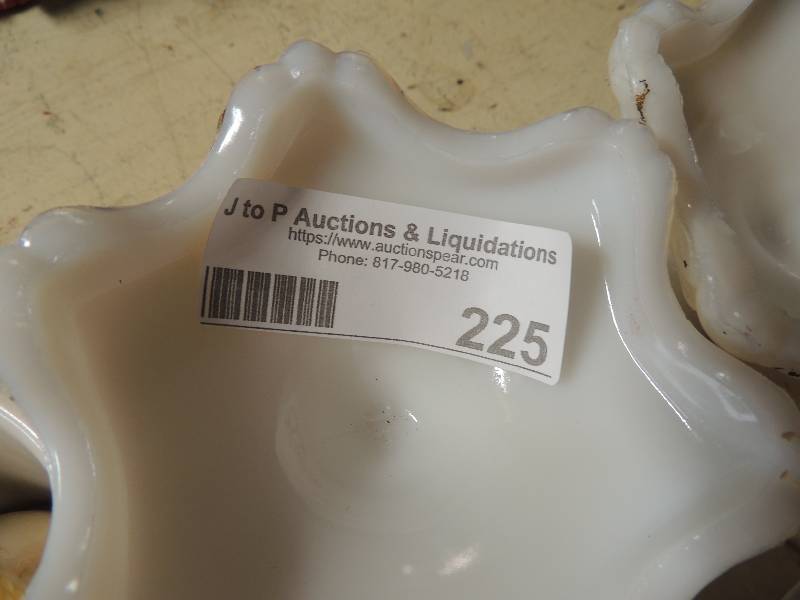 lot 225 image: 2 FLOWER SHAPED CUPS, BLUE BOWL -HAEGER, Mugs