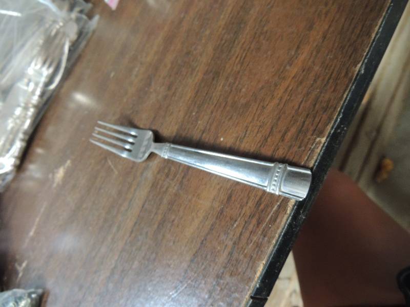 lot 524 image: Silverware- Qty 30 PIECES   CHINA