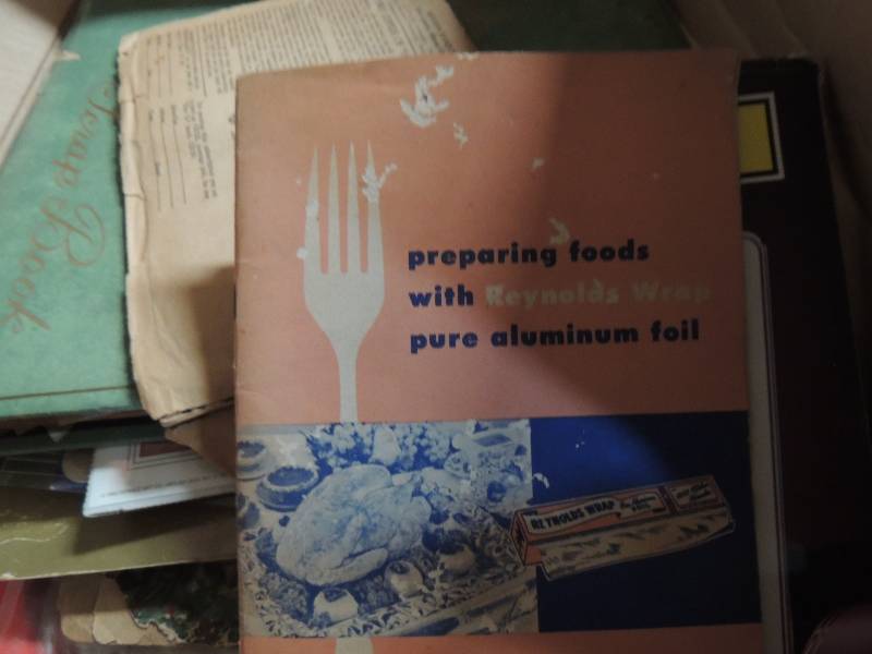 lot 577 image: COOKBOOKS