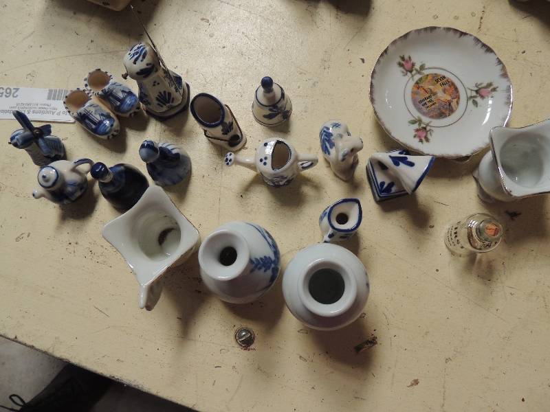 lot 265 image: Deft blue collection