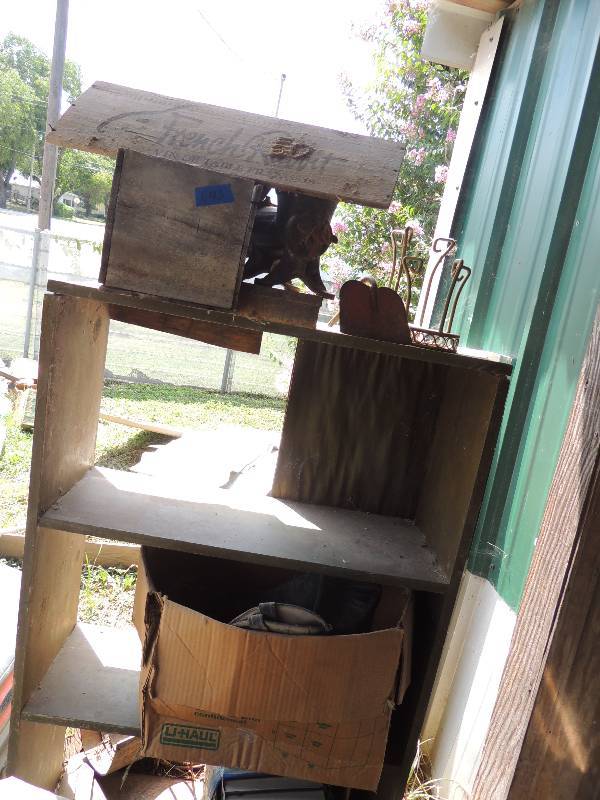 lot 643 image: Hand Crank GRINDER, wooden sign