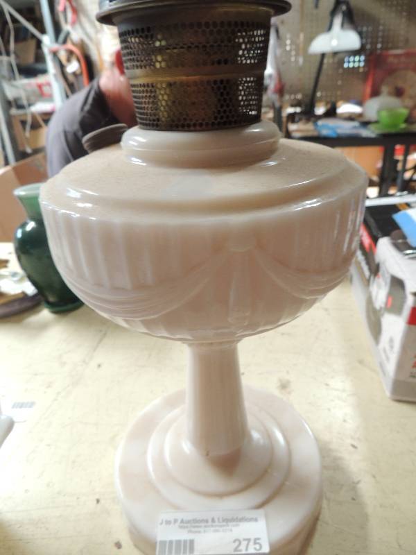 lot 275 image: ALLADIN  White MILK GLASS  oil lamp no shade