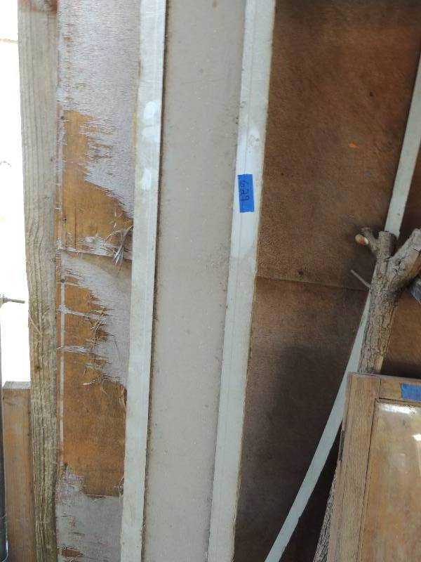 lot 629 image: Doggy door slat for door