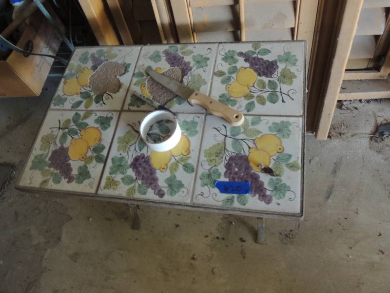 lot 620 image: SMALL TABLE  WITH FRUIT MOTIF TILE TOP