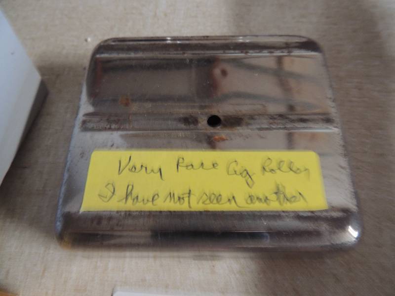 lot 282 image: Antique CIGARETTE Roller very rare