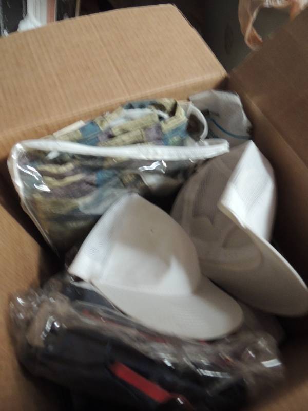 lot 662 image: Backbrace-hat-Dr, Scholls foot relief and more