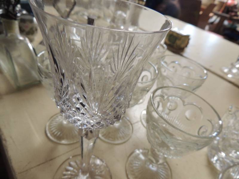 lot 304 image: 6 pressed glass glasses and 1 stemmed wine glass