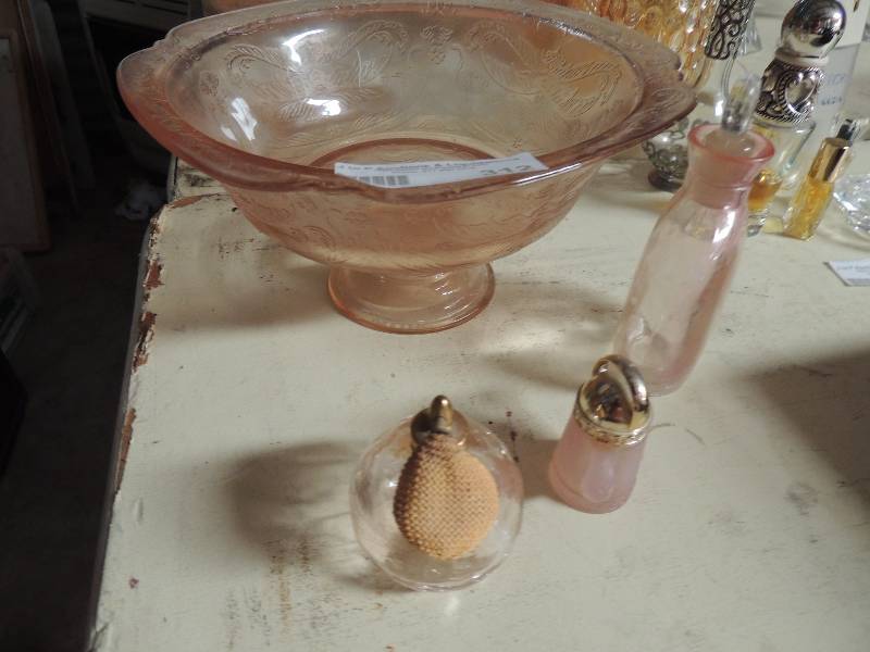 lot 312 image: Rose pink bowl and 3 mini perfume bottles