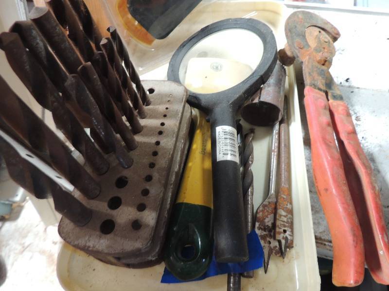 lot 721 image: Magnofine scrapper drill bits and PADDLE BITS