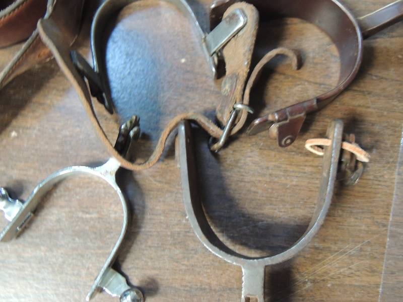 lot 732 image: 4 assorted boot spurs