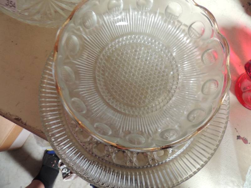lot 354 image: Star glass platter and bowl, crystal bowl with lid glass bowls with silver trim and one with gold trim